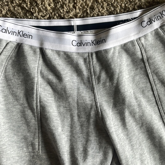 Calvin Klein Joggers - Picture 2 of 2